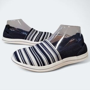 Clarks Cloudsteppers Breeze Step Blue Stripes Summer Shoes Size 7.5